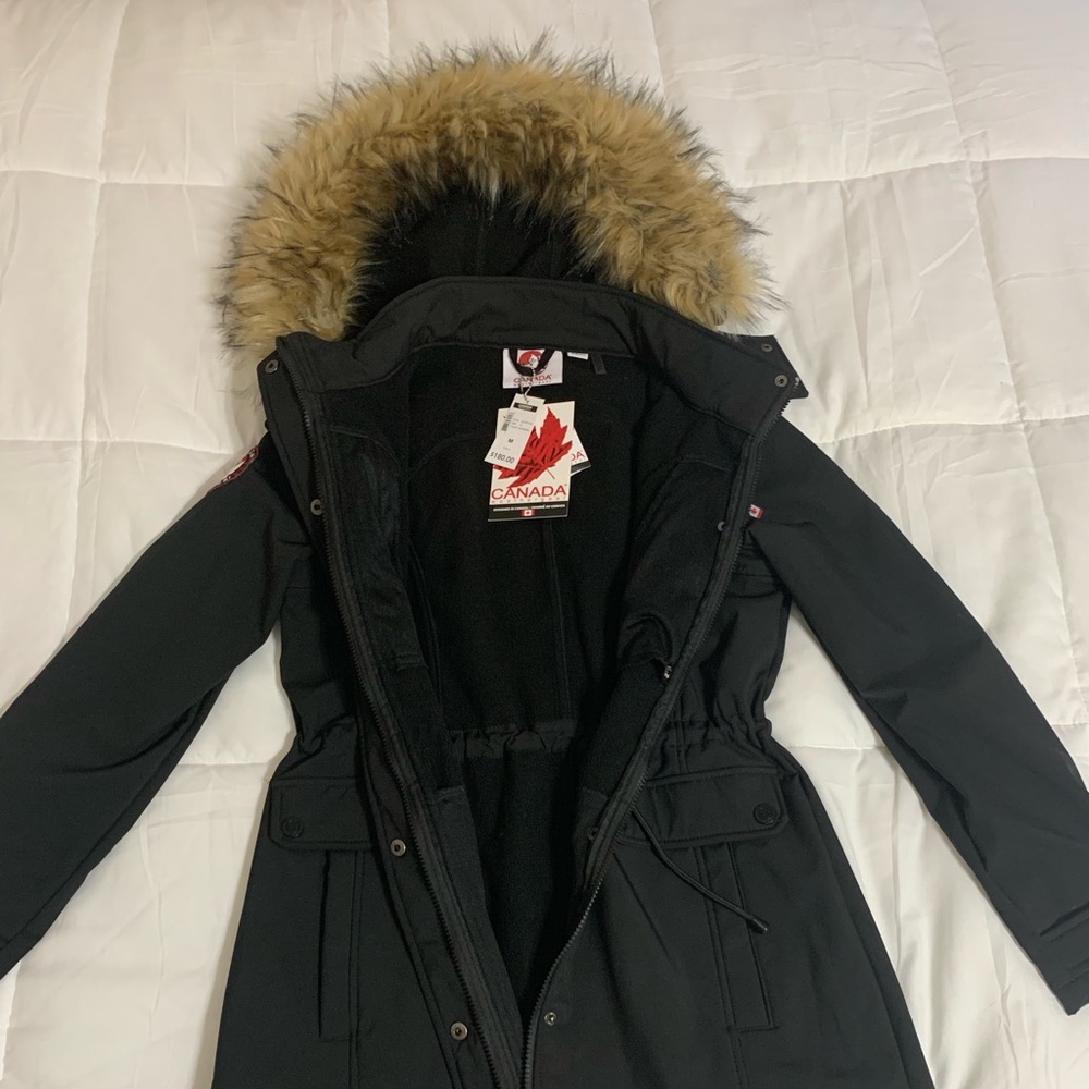 CANADA Weather gear Woman’s Winter Coat Size Medium Brand New